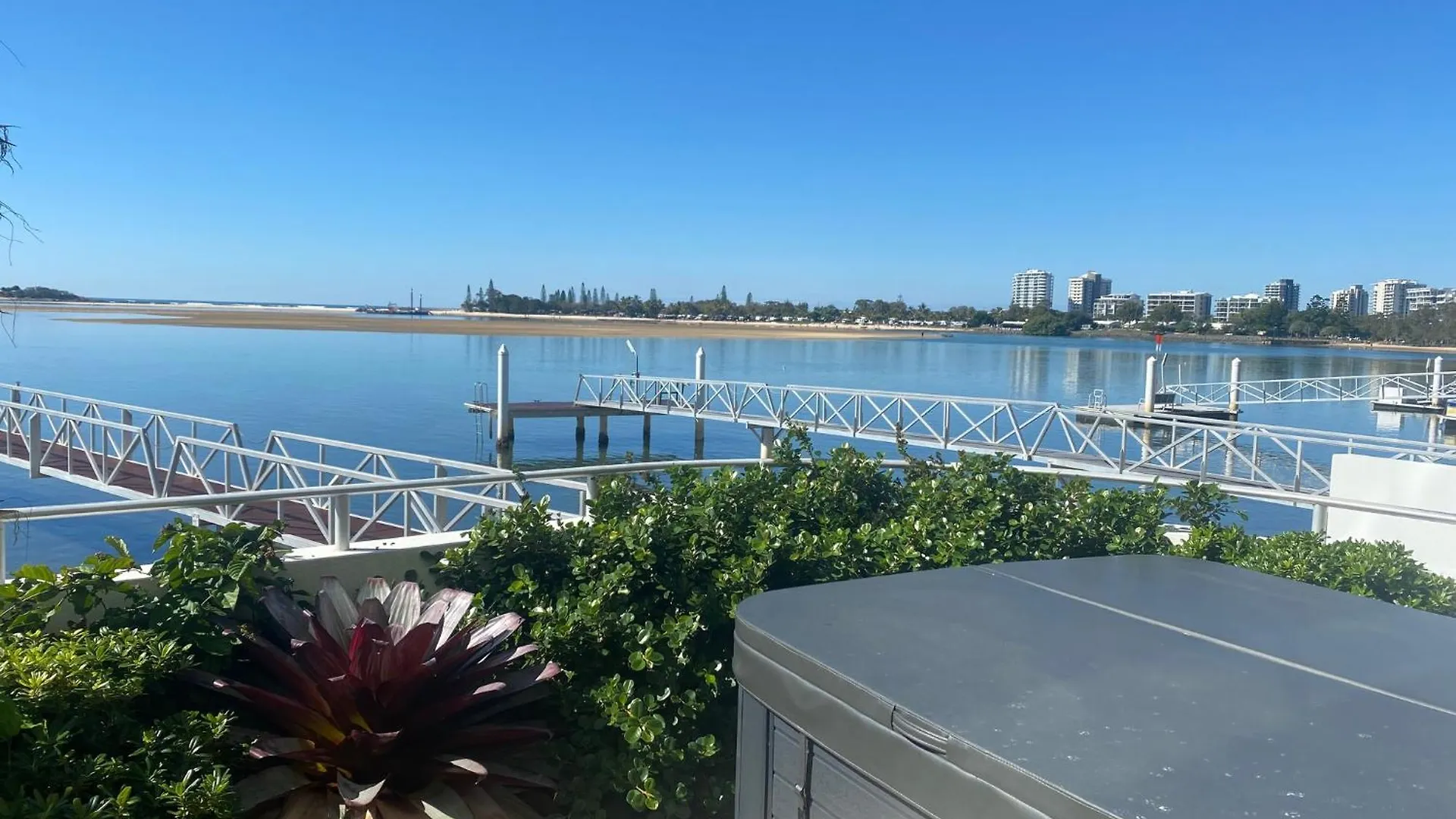 Waves Maroochy River Maroochydore Australien