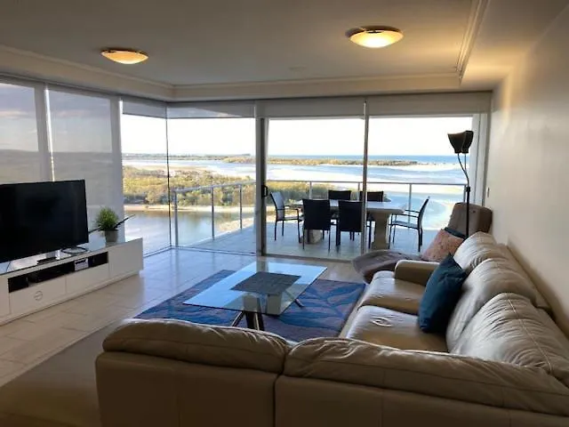 מלון דירות מרוצ'ידור Waves Maroochy River
